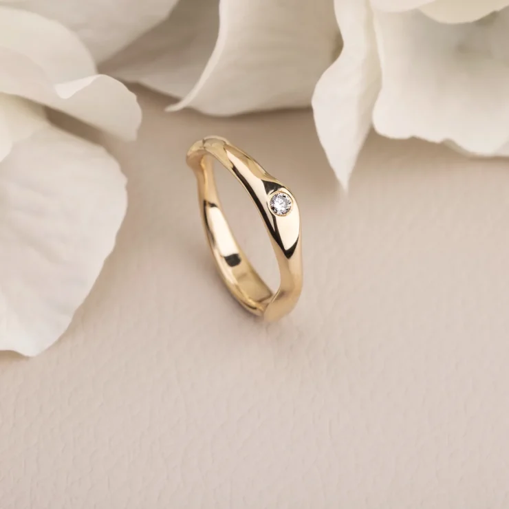 Natur ring med brilliant – 0,05ct TW VS brilliant, 14kt gult guld