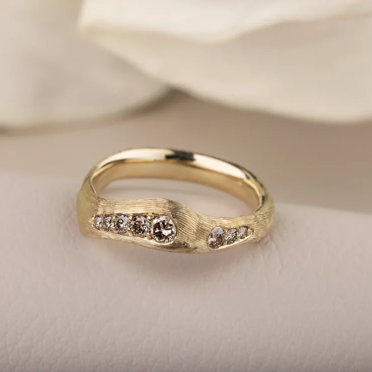 Natur ring med brillianter